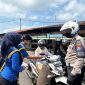 Polres Sumenep saat melakukan tilangan di Operasi Patuh Semeru (Za - garudajatim.com)