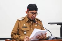 Bupati Sumenep, Ahmad Fauzi Wongsojudo, saat menyampaikan penghapusan pajak (Za - garudajatim.com) 