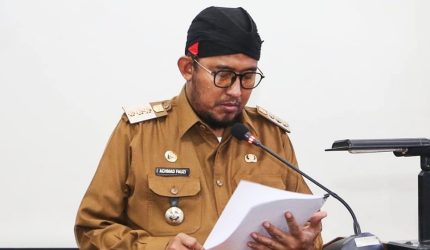 Bupati Sumenep, Ahmad Fauzi Wongsojudo, saat menyampaikan penghapusan pajak (Za - garudajatim.com)