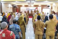 Peserta pelatihan penguatan kompetensi guru saat mengikuti acara pembukaan di hotel azmi Sumenep (Za - garudajatim.com) 
