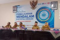 GTK Disdik Sumenep saat melaksanakan pelatihan di SMP Negeri 3 (Za - garudajatim.com) 