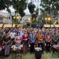 Wali Kota Malang, Wahyu Hidayat bersama Wagub Jatim, Emil E. Dardak saat menghadiri acara pembukaan Tong Tong Night Market 2025  (Istimewa - garudajatim.com) 