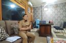 Kepala Dinsos P3A Sumenep, Mustangin, saat ditemui di kantornya (Za - garudajatim.com)
