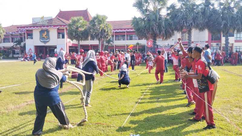 Sipil Negara (ASN) dan non-ASN dari berbagai Organisasi Perangkat Daerah (OPD) Kabupaten Sumenep saat mengikuti  berbagai ajang di HUT ke-80 Republik Indonesia (Za - garudajatim.com) 