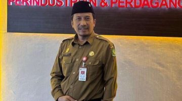 Kepala Dinas Koperasi UKM dan Perindustrian Perdagangan (Diskop UKM dan Perindag) Sumenep, Moh. Ramli, saat ditemui di kantornya (Istimewa - garudajatim.com)