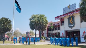 Pasukan Pengibar Bendera Sang Saka (Paskibraka) Sumenep, saat melakukan latihan prosesi pengibaran bendera sang saka (Za - garudajatim.com) 