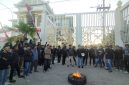 Aliansi Masyarakat Sumenep saat menggelar aksi demontrasi di depan gedung DPRD (Za - garudajatim.com) 