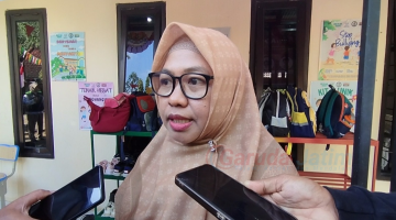 Kepala Dinkes P2KB Sumenep, drg. Ellya Fardasah, saat diwawancarai terkait kasus campak (Za - garudajatim.com) 