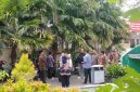 Sejumlah peserta R4 PPPK Paruh Waktu saat mendatangi kantor Dinas Pendidikan Sumenep (Za - garudajatim.com) 