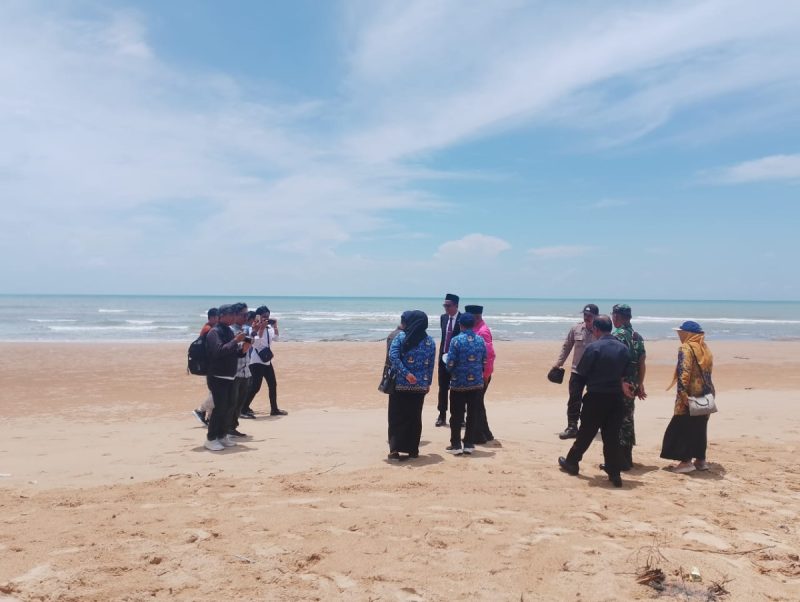 Wisata baru Sumenep, Pantai Galung yang terletak di Desa Juruan Daya, Kecamatan Batuputih (Za - garudajatim.com) 