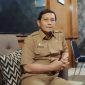 Kepala Dinsos P3A Sumenep, Mustangin, saat diwawancarai di kantornya (Za - Di) 
