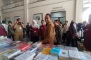 Bupati Sumenep, Ahmad Fauzi Wongsojudo, tersenyum saat menghadiri acara Festival Literasi (Za/garudajatim.com) 