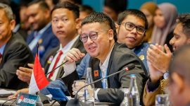Founder Profesional Muda, Haudhi Ramdayuza, saat mengungkap pernyataan tentang kebijakan mentri ESDM (Istimewa - garudajatim.com) 