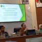 Kepala Bappeda Sumenep, Arif Firmanto, saat menggelar acara sosialisasi Standarisasi Satuan Pendidikan Ramah Anak (Za - garudajatim.com) 