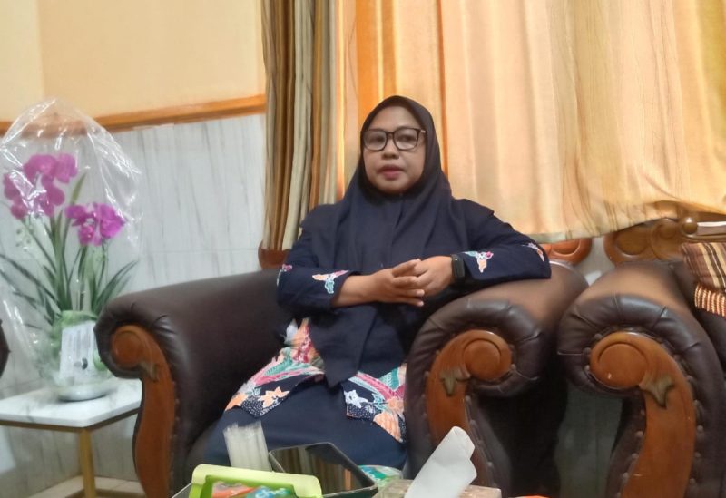 Kepala Dinkes P2KB Sumenep, Ellya Fardansah, saat menyampaikan tentang angka stunting (Za - garudajatim.com) 