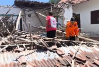 Rumah hancur di Pulau Sepudi Sumedang akibat gempa magnitudo 6,5 (Za - garudajatim.com)