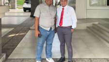 Ketua Dewan Pimpinan Cabang (DPC) Ikatan Sarjana dan Santri Indonesia Tasawuf Thoriqoh (ISSITA), Naghfir, usai melakukan riset penelitian disertasi (Za - garudajatim.com) 