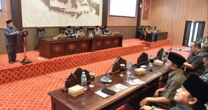 Sidang paripurna DPRD Sumenep (Za -  garudajatim.com) 