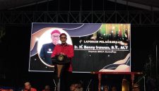 Kepala Brida Sumenep, Benny Irawan, saat sambutan dan mengumukan pemenang ajang inovasi daerah (Za - garudajatim.com)
