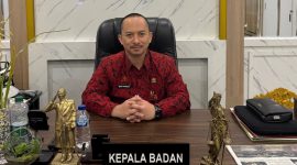 Kepala Badan Perencanaan Pembangunan Daerah (Bappeda) Sumenep, Arif Firmanto, saat berada di kantornya (Za - garudajatim.com) 