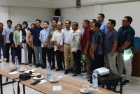 Kepala Bapenda Sumenep Faruk Hanafi, dan Kepala UPT PPD Jawa Timur Sumenep Samtiono, saat di Acara Capasity Building di Hotel & Resort Royal di Kota Batu Malang (Za - garudajatim.com)