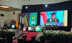 575 Angkatan Pertama Resmi Sandang Sarjana UPI Sumenep