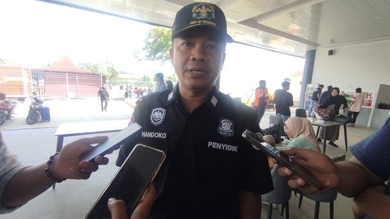 Koordinator Satuan Pelayanan Terminal, Handoko Imam Hanafi, saat mengungkapkan tentang peningkatan penumpang selama libur NATARU (Za - garudajatim.com)