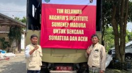 Relawan Naghfir’s Institute saat persiapan berangkat mengirimkan logistik kepada para korban terdampak bencana di Aceh dan Sumatera (Istimewa - garudajatim.com)