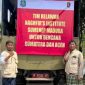 Relawan Naghfir’s Institute saat persiapan berangkat mengirimkan logistik kepada para korban terdampak bencana di Aceh dan Sumatera (Istimewa - garudajatim.com)