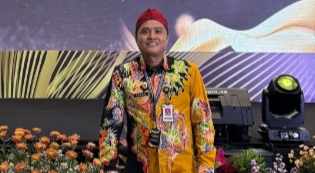 Kepala Bapenda Kabupaten Sumenep, Faruk Hanafi, saat menyatakan PAD melampaui target (Za - garudajatim.com)