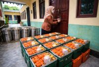 Foto ilustrasi ompreng beserta paket MBG kering tidak kunjung dijemput oleh SPPG Pekamban Laok 2 (Za - garudajatim.com)