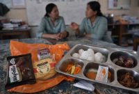 Foto ilustrasi SPPG Pakamban Laok 2 Sumenep sajikan MBG dengan mengabaikan standar gizi (Za - garudajatim.com)