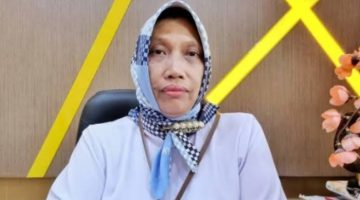 Direktur RSUDMA Sumenep, dr. Erliyati, saat ditemui di kantornya (Za - garudajatim.com)