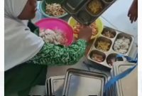 SPPG Lebeng Timur, Sumenep, diduga sajikan MBG bau (Za - garudajatim.com)