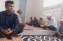 LBH Achmad Madani Putra dan Rekan-Rekan saat menggelar kegiatan khotmil Quran, doa bersama, serta buka puasa bersama (Za - garudajatim.com)