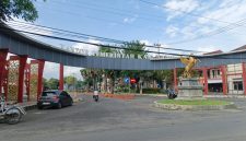 Halaman gedung Pemerintah Kabupaten Sumenep saat siang hari (Za - garudajatim.com)