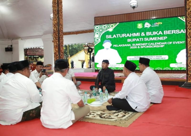 Bupati Sumenep, Ahmad Fauzi Wongsojudo, saat menghadiri kegiatan silaturahmi dan buka puasa bersama para pelaksana Sumenep Calendar of Event (Za - garudajatim.com)