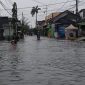 Jalan jantung kota Sumenep terendam banjir (Za - garudajatim.com