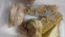 SPPG Lenteng Barat yang berada di bawah naungan Yayasan Darul Arqom diduga sajikan MBG busuk (Za - garudajatim.com)