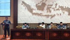 DPRD Sumenep saat Rapat Paripurna dengan penyampaian pandangan umum fraksi-fraksi terhadap tiga Rancangan Peraturan Daerah (Istimewa - garudajatim.com)