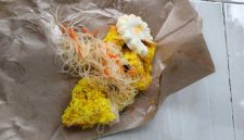 Foto MBG yang disalurkan oleh SPPG Lenteng Timur 3 diduga makanan tidak layak konsumsi kepada siswa (Za - garudajatim.com)