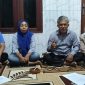 Kuasa hukum, Kamarullah, saat mendampingi kliennya (Za - garudajatim.com)