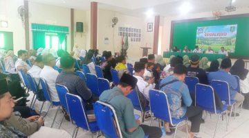 Disdik Sumenep saat menggelar sosialisasi Bantuan Operasional Satuan Pendidikan PAUD dan Kesetaraan (Za - garudajatim.com)