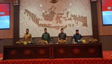 DPRD Kabupaten Sumenep, saat menggelar rapat paripurna (Za - garudajatim.com)