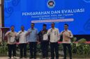 SPPG Karangnangka, Kecamatan Rubaru, saat menerima penghargaan dari BGN ( Istimewa - garudajatim.com)