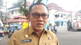 Kepala Bapenda Kota Malang, Handi Priyanto, saat diwawancarai (Istimewa - garudajatim.com)