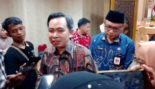 Bupati Jember, Muhammad Fawait, saat di wawancarai (Istimewa - garudajatim.com)