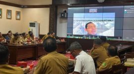 Bupati Sumenep Achmad Fauzi Wongsojudo, saat memberikan arahan di High Level Meeting (Za - garudajatim.com)