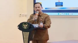 Kepala Bappeda Kabupaten Sumenep, Arif Firmanto, saat menyampaikan arahan Rapat Desk Pemenuhan Data Dukung PSN (Istimewa - garudajati.com)