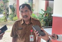 Kepala DKUPP Sumenep, Moh. Ramli, saat diwawancarai wartawan (Za - garudajatim.com)